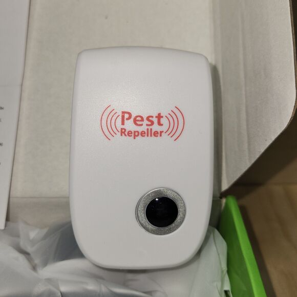 New Ultrasonic Pest Repeller 8 Pack Pest Control Set of Electronic Plug Indoor - Picture 6 of 9